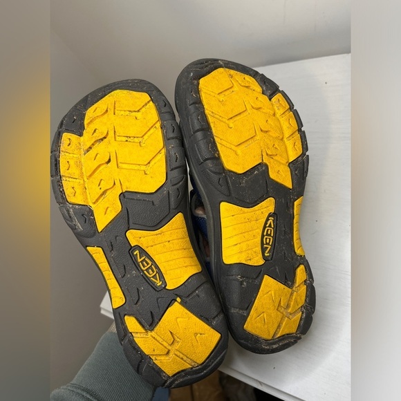 Keen Unisex Newport H2 Closed Toe Water Sandal Black Blue Sz 6 - Picture 9 of 14